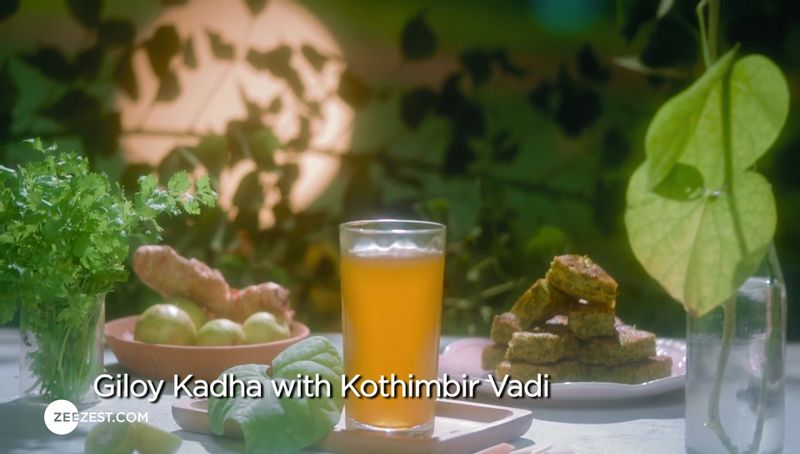 Giloy Kadha with Kothimbir Vadi